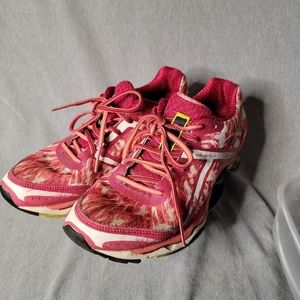 mizuno wave creation 15 Size W9.5